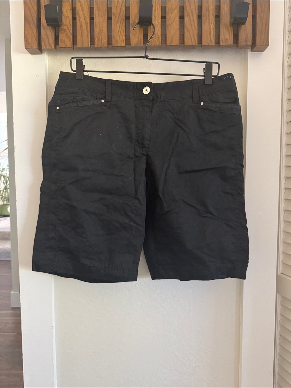 White House Black Market Black Women's Bermuda Shorts